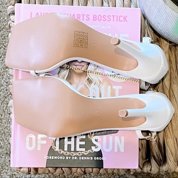 Pretty Little Thing White Chain Heels - Picture 3 of 3